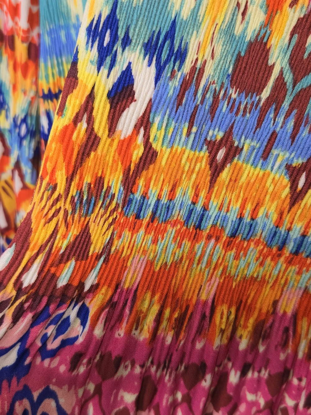 NWT Ninety Clothing Multi Color Geometric Ikat Print Pleated Boho Blouse 2X - Picture 5 of 16
